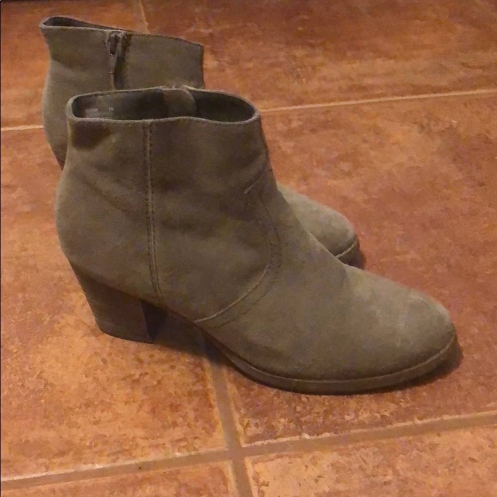 Ankle booties